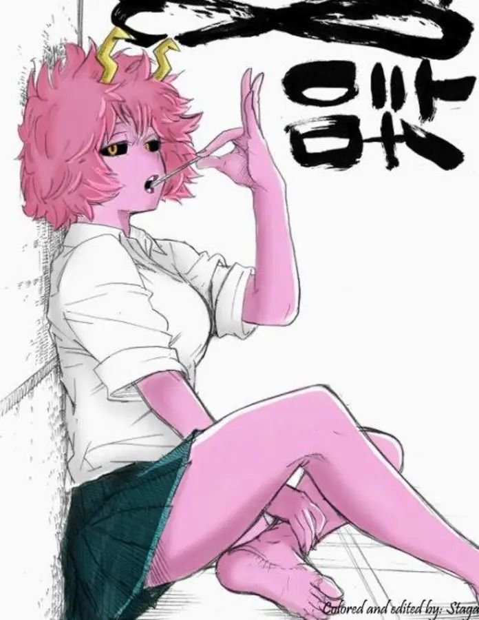 Pinkberry_Demon's tweet photo. ✨🩷🍓—*Is writyng*

Despiertas atado/a a una silla en un vacío salon de clases de la universidad..

Frente a ti viendo a la demonio rosa con su viejo uniforme escolar

"Asique... Despertaste ~"

El atardecer remarca la seductora postura y tono de la rosada...

Que dices?

♡+↻ https://t.co/LGhTtwfvgc