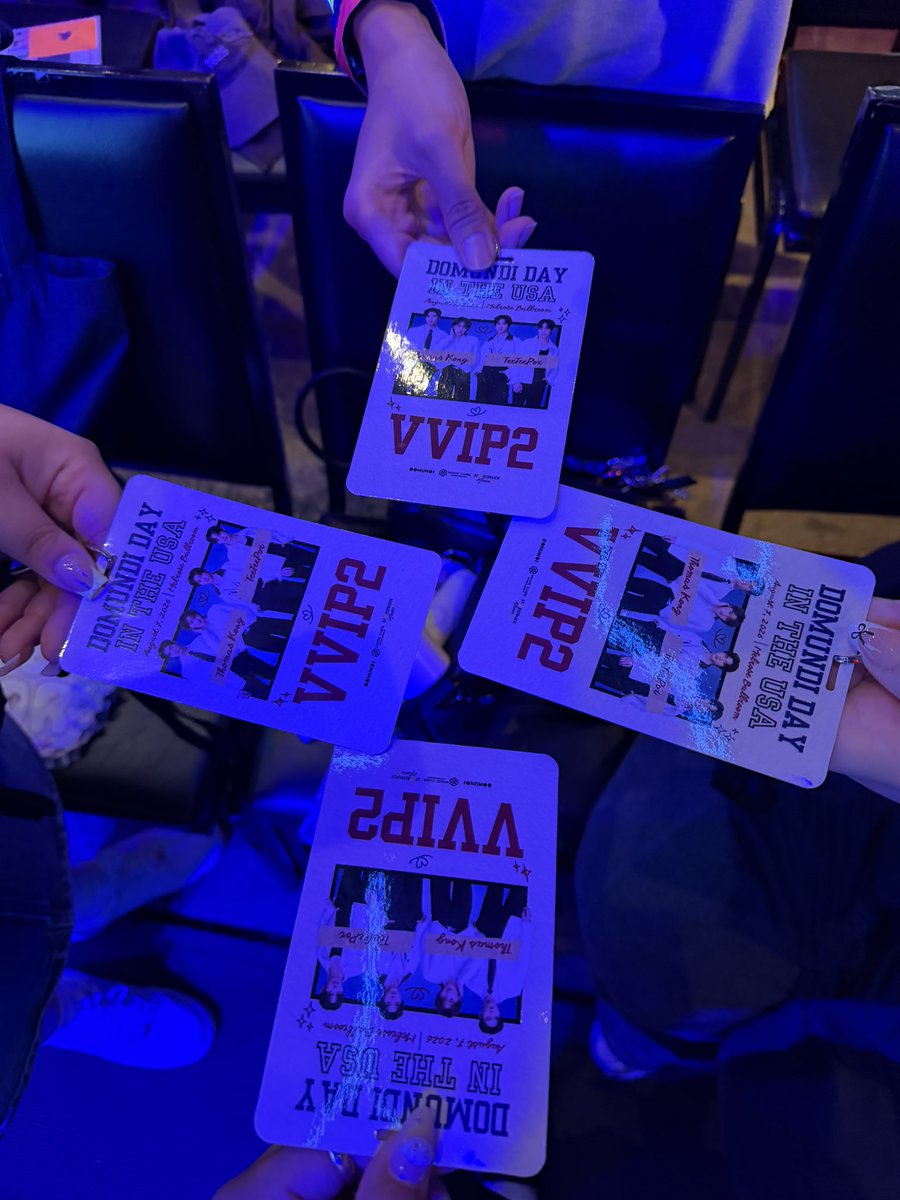 ttpswish's tweet photo. BARRICADEEEE

#DMDinUSAxTMKTTP https://t.co/CbJICvKMRW