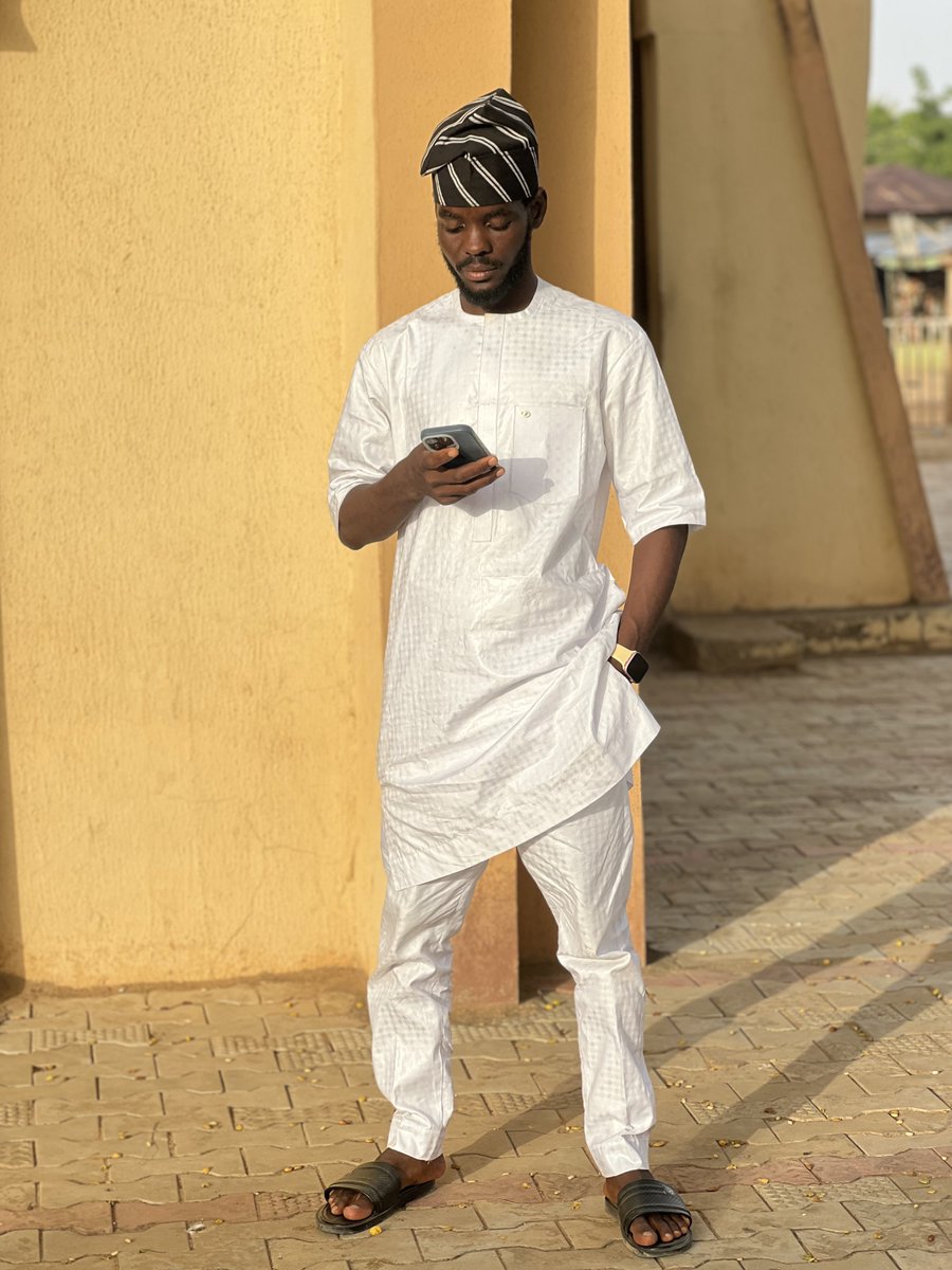 Legend6p's tweet photo. 🚨 FRIDAY  CHALLENGE 😌🔥

It’s Friday Quote this post with your picture of the day and let’s finally see the faces behind these accounts👀😂❤️

No hiding today Drop that picture and let’s rate the timeline with love✨

Please don’t air me🥹❤️

RT + Quote Let’s make this the biggest Friday challenge on X🚀🔥

#FridaypictureChallenge