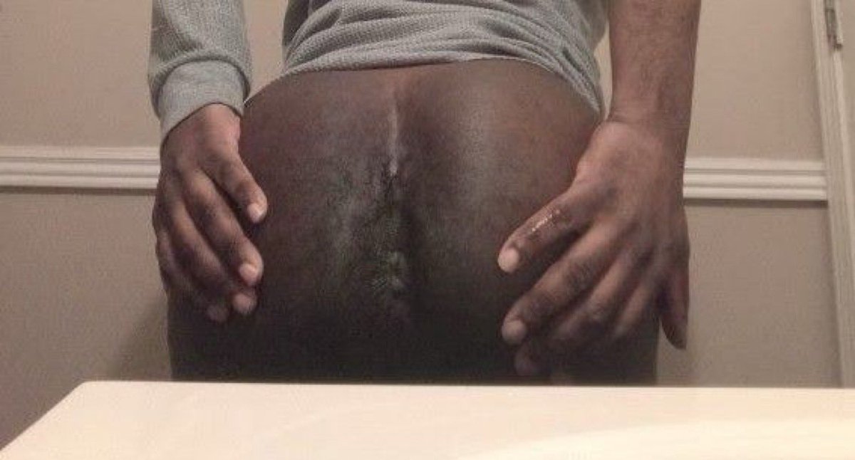 BadazzMike87's tweet photo. @Slo_Strokes_NU Damn, I want you to be my milkman https://t.co/vymbsUXrOQ