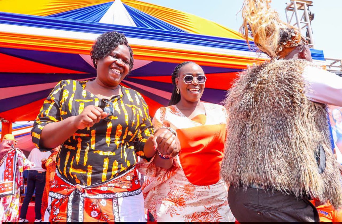 gladyswanga's tweet photo. Nyamira County took centre stage today as we gathered in Nyamira Town for a women's empowerment forum hosted by Hon. Irene Mayaka. 

Alongside Cabinet Secretaries John Mbadi and Migos Ogamba, Senate Majority Leader Aaron Cheruyot, National Assembly Minority Leader Junet Mohammed, Presidential Aide Farouk Kibet, and MPs from the region and beyond, we reaffirmed our collective commitment to accelerating economic opportunities for women across Nyamira County and beyond. 

Apart from economic inclusion, we pledged to foster a political environment where every community and demographic can not only coexist but truly thrive. Nyamira is leading the way, and we are walking this journey together.