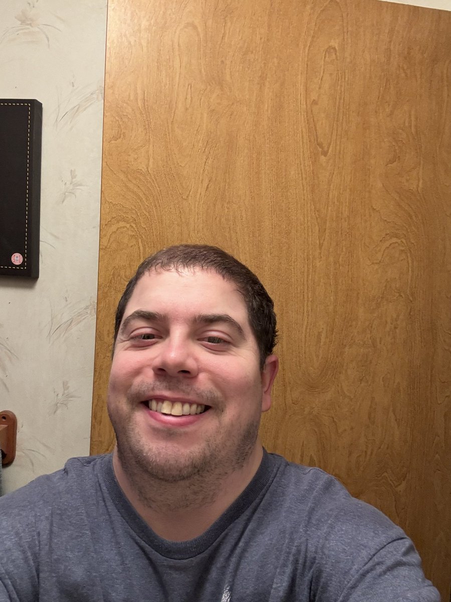 EthanWa49473667's tweet photo. Happy Friday everyone https://t.co/zS9i0R1ALY