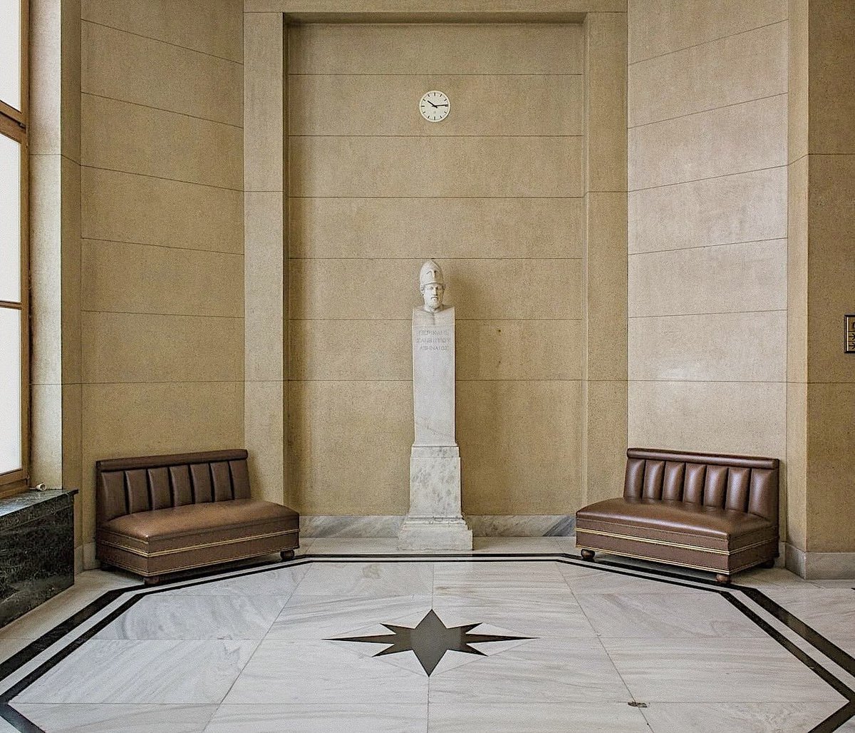 Ortgeist's tweet photo. Bust of Pericles in the Hellenic Parliament building, Athens, Greece https://t.co/LIfK25ymZZ