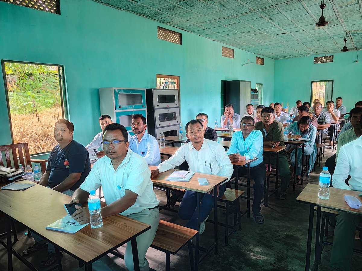 dcwestk_anglong's tweet photo. Enumerator and Supervisor Training for Census 2027 is currently underway in West Karbi Anglong, strengthening the capacity of field functionaries for the smooth, accurate, and efficient conduct of the upcoming Census.
@CMOfficeAssam https://t.co/8U3KOawR5f