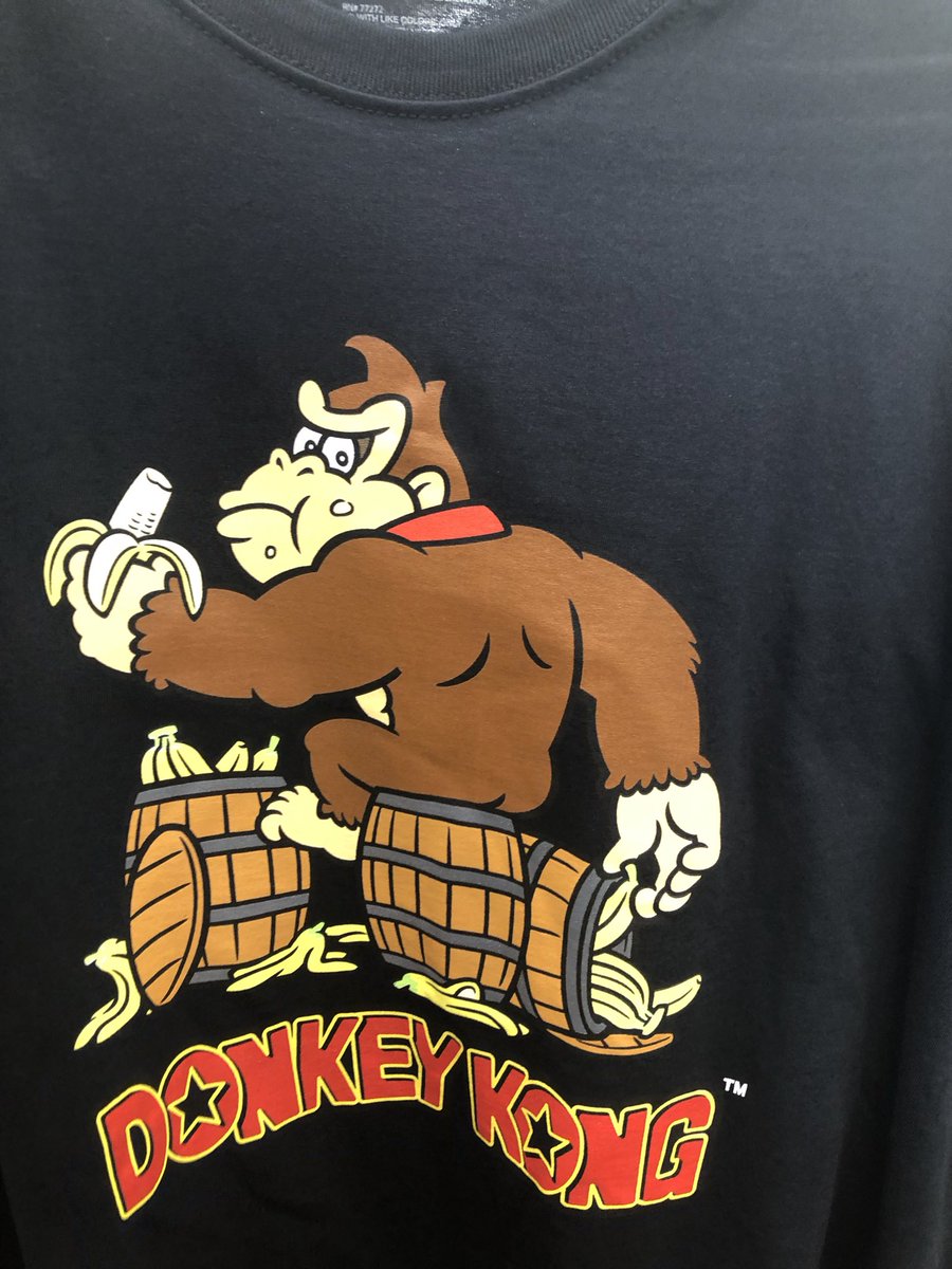 PrestigiousPG's tweet photo. @grantkirkhope I found this Donkey Kong shirt at Walmart today. https://t.co/emGpUCviXh