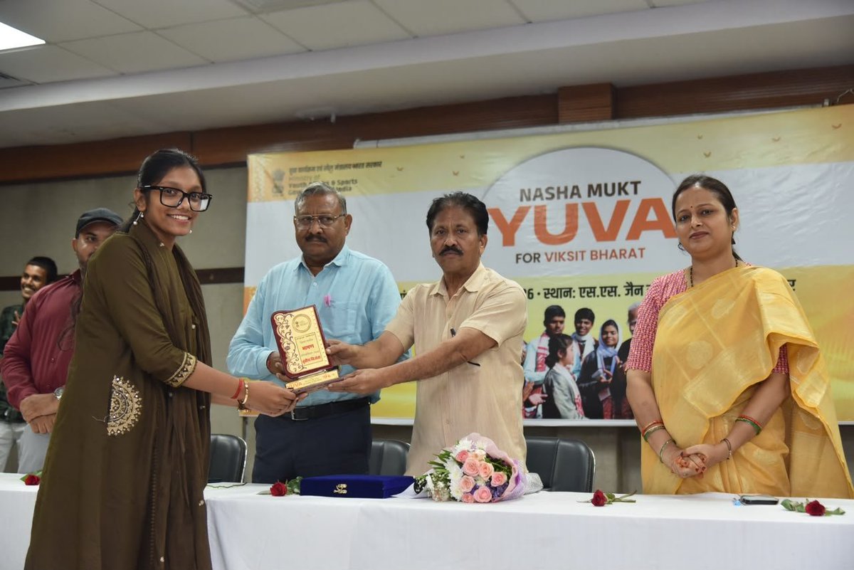 dr_gauttam's tweet photo. 🇮🇳 Glimpses from the District-Level "Nasha Mukt Yuva Bharat" Competition, organized by MY Bharat, under the Ministry of Youth Affairs & Sports, Government of India.
#NashaMuktYuvaBharat #MyBharat #ViksitBharat #YouthForChange #NSSIndia @PMOIndia @RajCMO @_NSSIndia @YASMinistry https://t.co/62SeLFYlsg