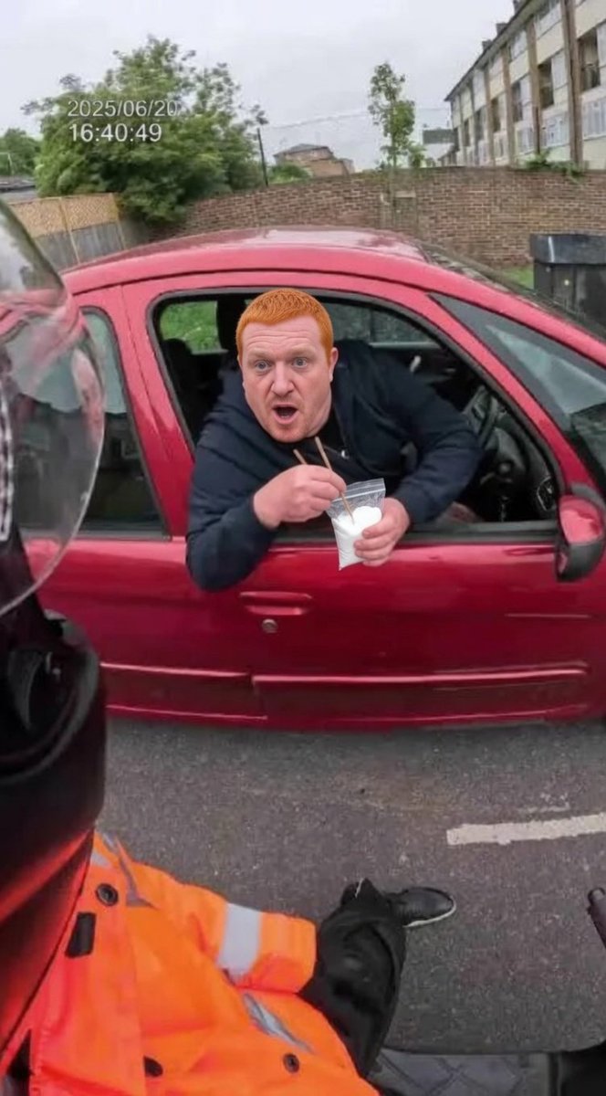 GBNews23653867's tweet photo. @gingerrtom "Do you know who I am?" https://t.co/gQKiJYf6Sy