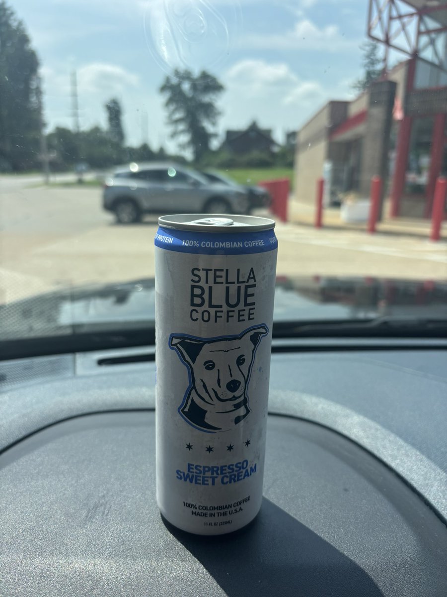 j_carp88's tweet photo. Finally! Found it at the gas station down the street from my house @BarstoolBigCat @StellaBlueCoff https://t.co/EmXtUwBlC3