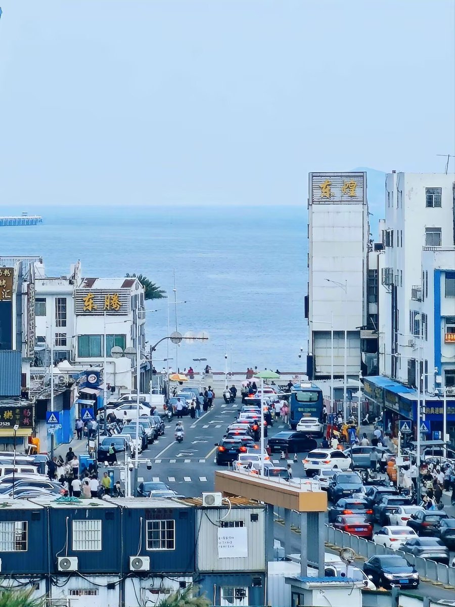 Mryellowbean's tweet photo. 来看看大海吧，心情会变得好一些 https://t.co/g6joDL9fvj