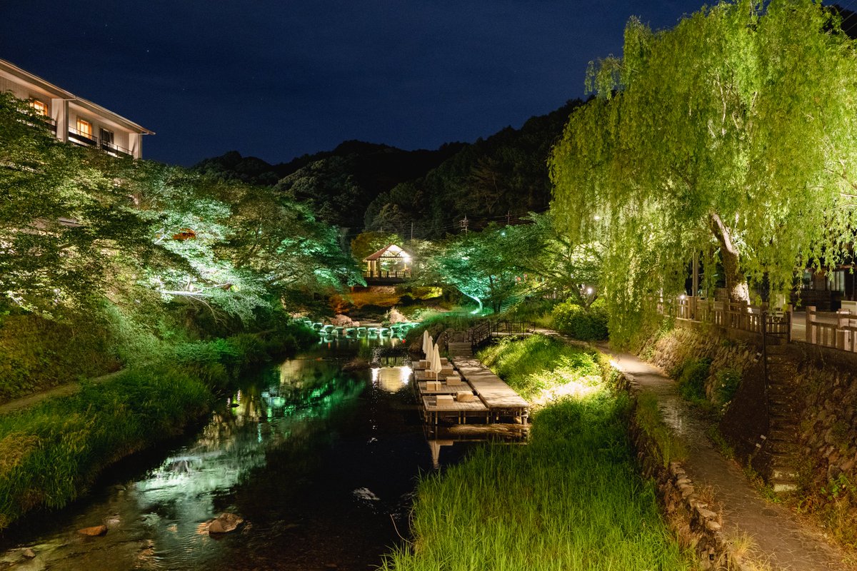 Ichiban_Japan's tweet photo. Le village thermal de Nagato Yumoto, dans la préfecture de Yamaguchi ♨️

Pas une destination grandiose, mais un lieu tranquille qui invite à se relaxer et à prendre le temps de découvrir la préfecture de Yamaguchi, dont les attraits sont encore peu connus. https://t.co/C28bb2ul40