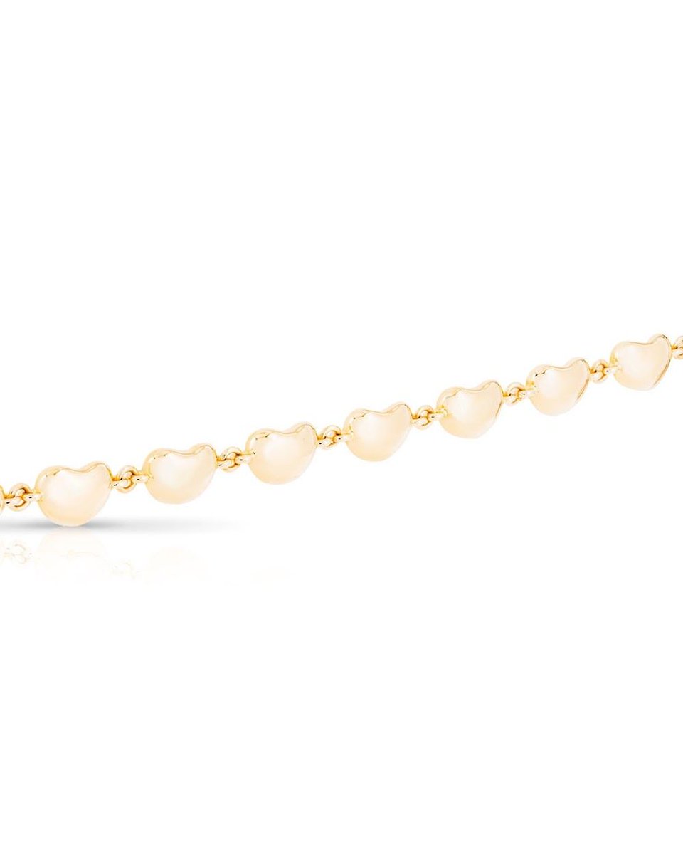 shopprestigelux's tweet photo. Tiffany &amp; Co Elsa Peretti Bean Bracelet — timeless organic elegance. Shop now: https://t.co/90BAAQRi2g | SKU: STK028541 #shopprestige #prelovedluxury https://t.co/50E2591qUz