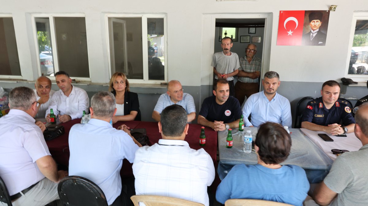 EdirneTrm's tweet photo. Uzunköprü ilçemiz Altınyazı Köyü’nde, üreticilerimizle bir araya gelmek ve tarımsal faaliyetlere ilişkin güncel konularda bilgilendirmelerde bulunmak amacıyla “Cuma Buluşmaları”gerçekleştirildi.
👇👇
https://t.co/IcW6JS6YW7

@TCTarim 
@trgmresmi 
@edirne_valiligi https://t.co/rrQx6TXyMz