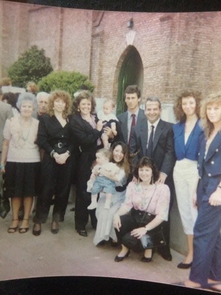 Mane_ine's tweet photo. @yanilatorre mira lo que me recuerda face iglesia SAN PATRICIO donde tu hija tomo la comunion y mi hijo de bautizo caraj como pasa el.tiempo me emociona besote https://t.co/h0qX6VmRml