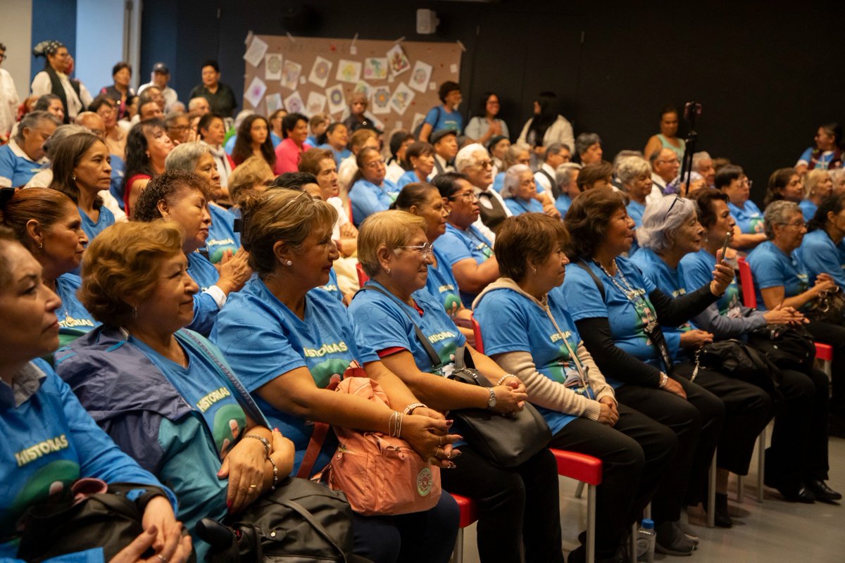 ccemx's tweet photo. 🎉 Así se vivió el 8.º Encuentro Cultural y Deportivo de Personas Mayores "Rompiendo Mitos".

El CCEMx se llenó de energía, sonrisas y entusiasmo durante una jornada en la que las personas mayores fueron las protagonistas. A través de actividades culturales y deportivas, las y los asistentes compartieron experiencias, fortalecieron vínculos y demostraron que la participación, el aprendizaje y el disfrute no tienen edad. 💃🏽🕺