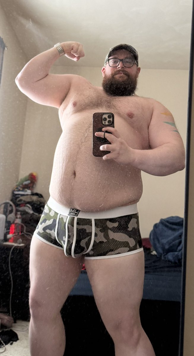 TigTheTiger_'s tweet photo. Still big, still daddy, still ready to pin you down 😘 https://t.co/aSj1N6q79r