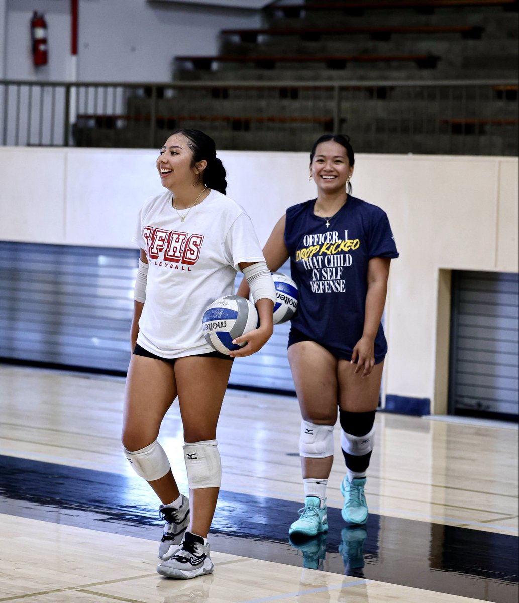 SACDons's tweet photo. Court vibes 🏐

#GoDons https://t.co/cvqdW0PMit