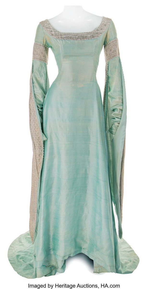 virginrosess's tweet photo. seafoam dress https://t.co/MLkOEIKqR3