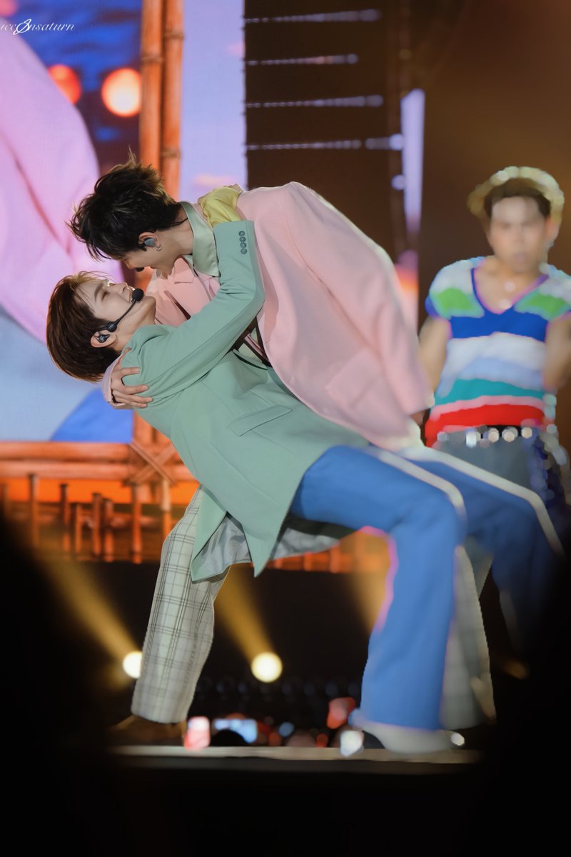 iceonsaturn's tweet photo. ฉันไม่ต้องการใครอีก🤍

JUNIORMARK ONCE SUNNYMOON

#JuniorMarkConcertD1
#juniormark #junniorrs #markjrtn https://t.co/eCbUnerMdc