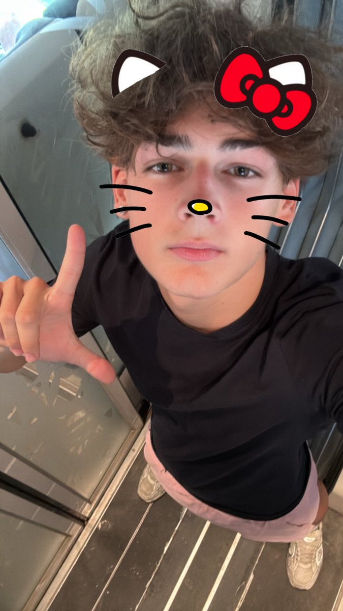 Lenydptfans's tweet photo. Sdk les gars 🔥? https://t.co/0CjnNw2KHw