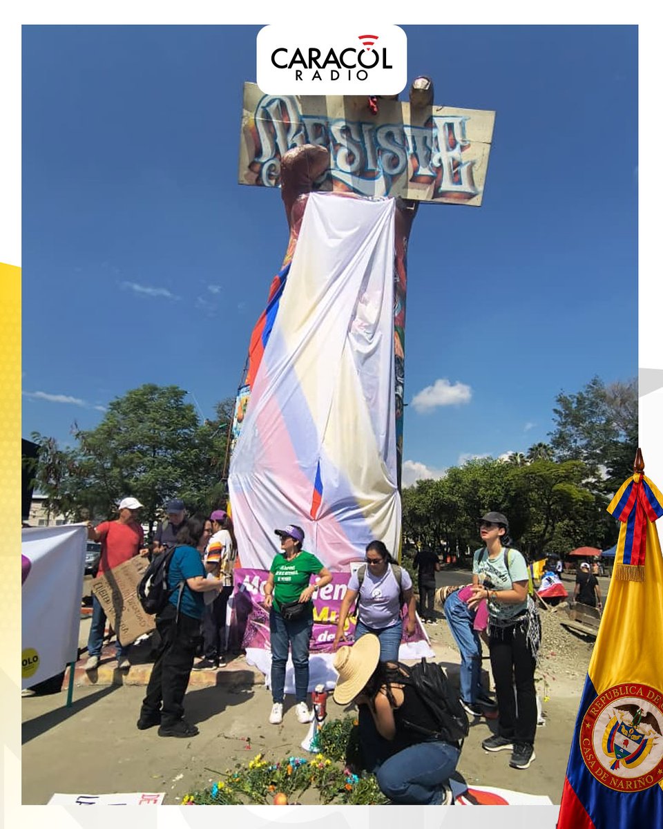 CaracolRadio's tweet photo. #PosesiónPresidencial | Simpatizantes del presidente saliente Gustavo Petro, se concentran este 7 de agosto en el Monumento a la Resistencia, en el sector de Puerto Rellena, al sur de Cali, para realizar una concentración en contra de la posesión presidencial de Abelardo de la Espriella.

Información en https://t.co/NCeuCzTkIX

#AbelardodelaEspriella #GustavoPetro #Cali