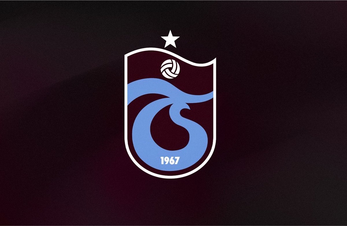 TransferWeb1's tweet photo. Klopp: "Salah için havaalanında binlerce tutkulu taraftarın toplanmış olduğunu görmek yüzüme kocaman bir gülümseme yerleştirdi, bu hiç de şaşırtıcı değildi. Salah nereye giderse gitsin, böyle bir sevgi toplar. Trabzonspor mutlak bir süperstar kazanıyor, daha da önemlisi inanılmaz bir insan kazanıyor."