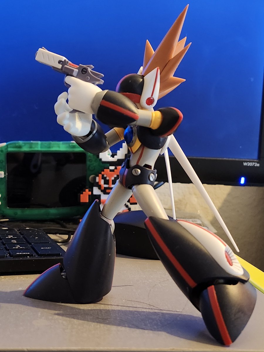 CrystalAustin_'s tweet photo. They don't do torture in Hell anymore, instead they just make you pose model kits and add 100 years to your damnation every time they fall apart for no reason. https://t.co/yXsTlvgtU5