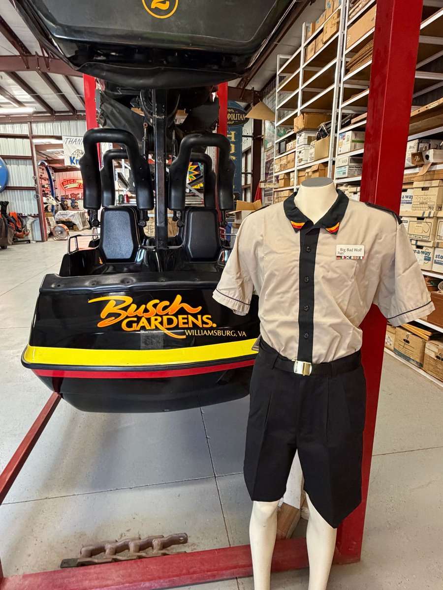 coastermuseum's tweet photo. “It’s time to travel at the speed of fright!”
Our Big Bad Wolf just got even cooler thanks to this donated crew uniform from @buschgardensVA! Did you have the honor of donning this dapper-looking uniform?
#buschgardens #legacyofarrow #rollercoaster #museum #ridewithACE https://t.co/Uishelhe6H