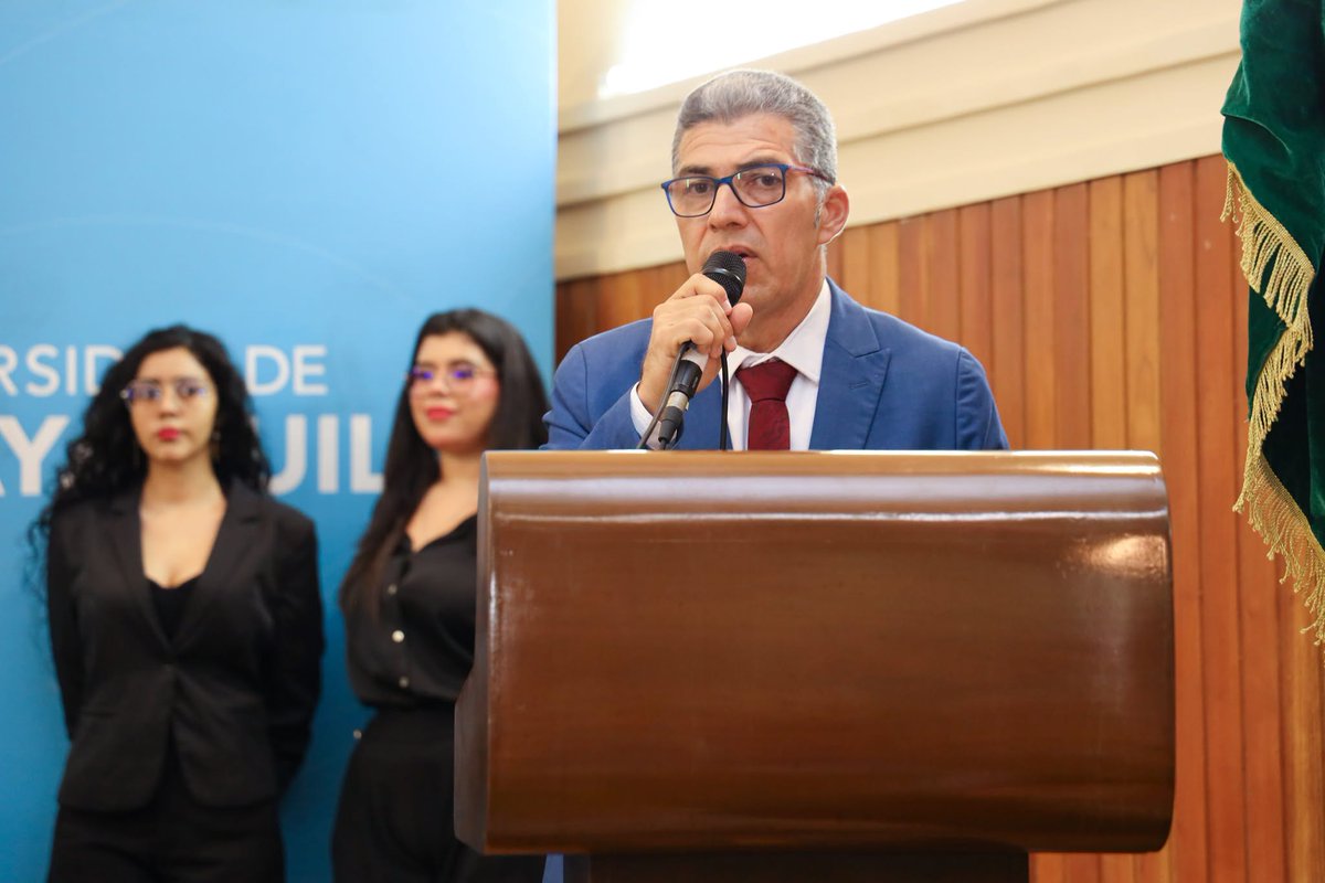 bienestarug's tweet photo. 𝐍𝐔𝐄𝐕𝐎𝐒 𝐆𝐑𝐀𝐃𝐔𝐀𝐃𝐎𝐒 𝐃𝐄 𝐋𝐀 𝐔𝐆
En el auditorio 29 de mayo de la Facultad de Ciencias Matemáticas y Físicas, se realizó, la incorporación de 96 nuevos profesionales de las carreras de Networking y Telecomunicaciones e Ingeniería en Tecnología de la Información. https://t.co/JZTFpHW5JR