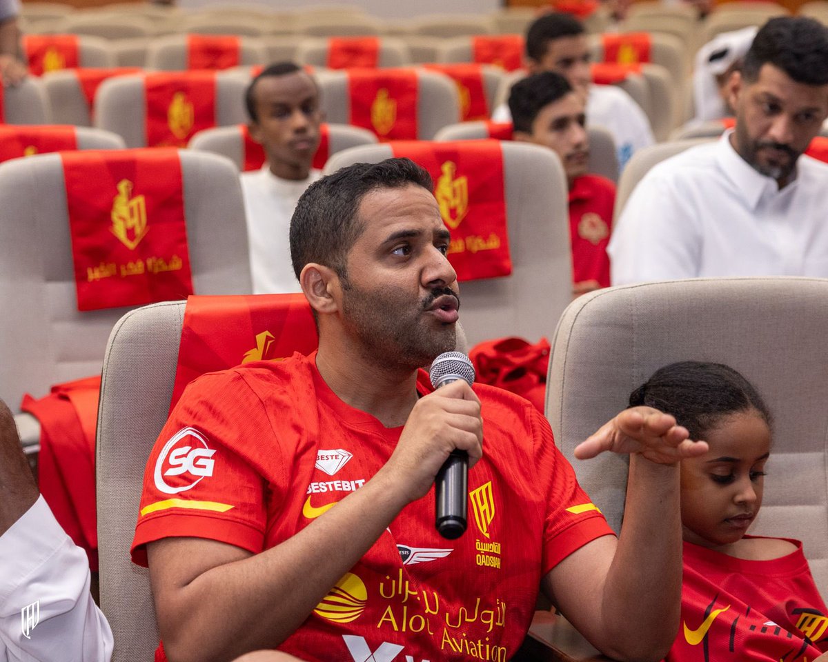 CurvaKnights's tweet photo. في اللقاء التواصلي بمقر النادي .. سمعنا منكم لأنكم جزء منّا وصوتكم يهمنا ❤️💛
موعدنا معكم في موسم مختلف في المدرّج👏🏼

#القادسية https://t.co/fpvz8WLpG8