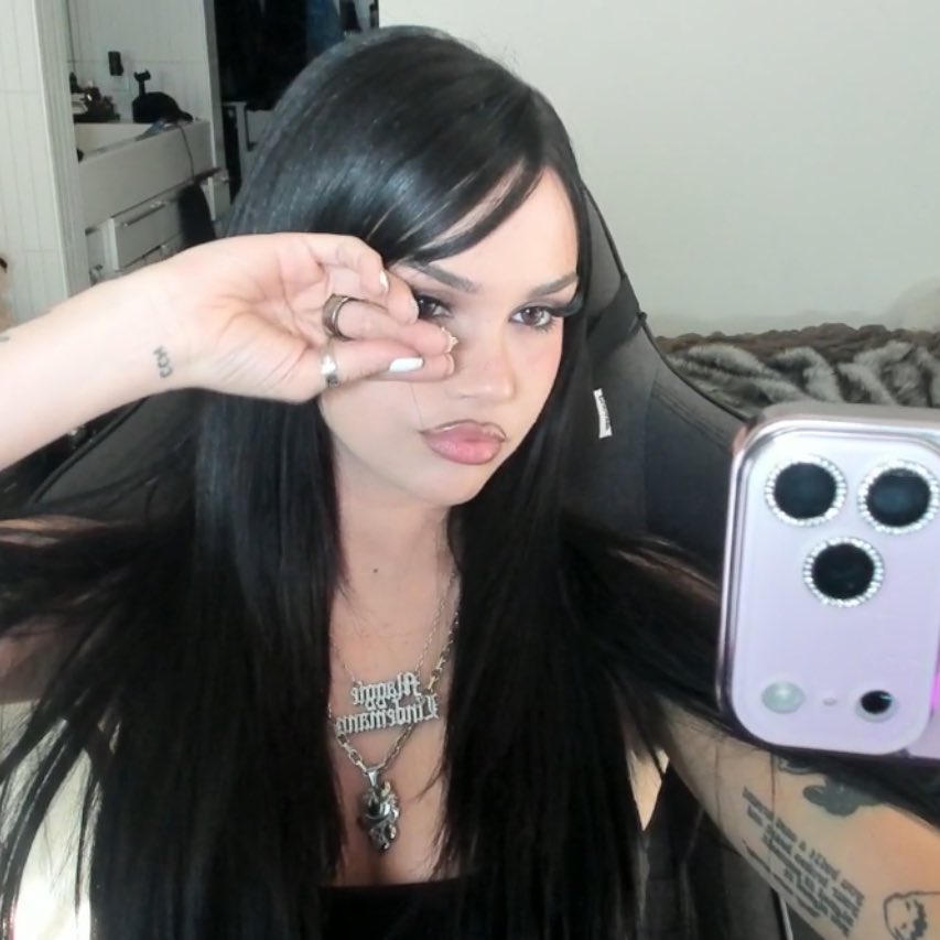 studiopookie's tweet photo. 𝐓yla   𝐏axley 👁️ https://t.co/6hysD0qBXM