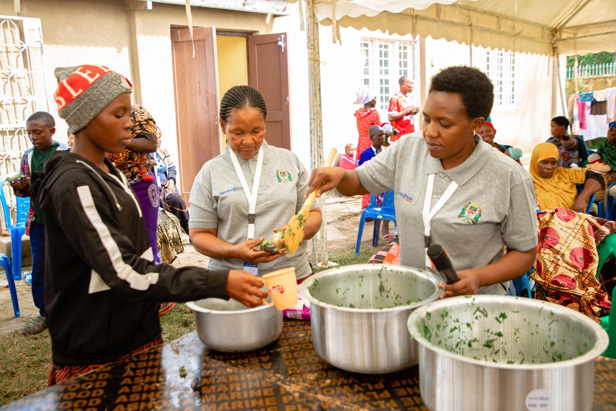 operationsmile's tweet photo. Comprehensive cleft care begins long before surgery. This #WorldBreastfeedingWeek, meet regional nutrition officer Anna Nombo, who is helping families in Tanzania overcome feeding challenges through breastfeeding support &amp; nutrition counseling. Read more: https://t.co/aHV7MTHl2o https://t.co/xnX4R1lseE
