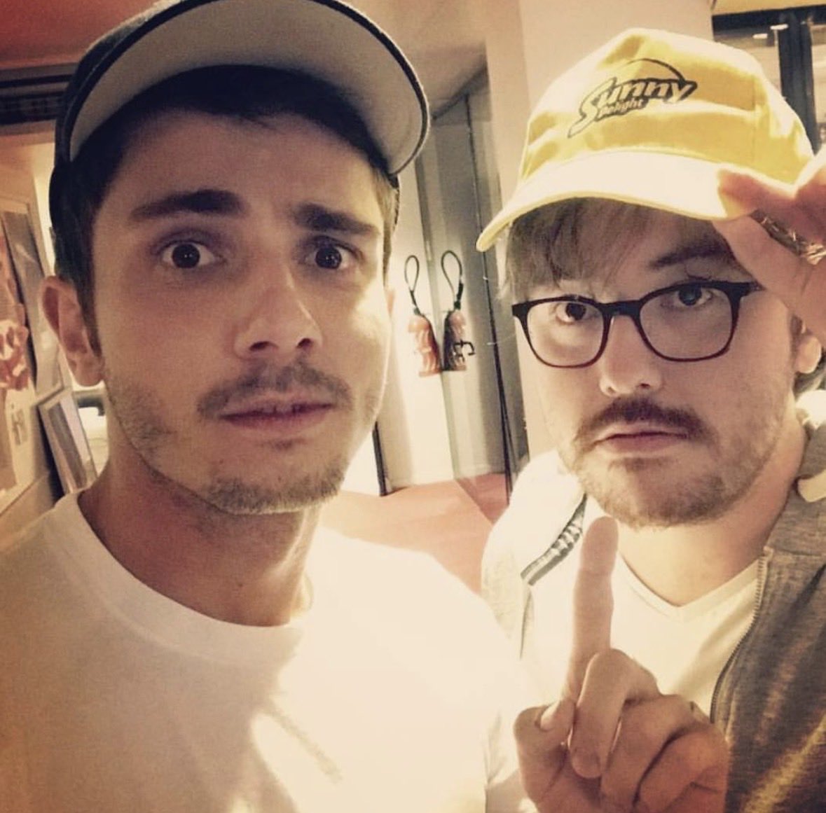 NMalaboeuf's tweet photo. Ancien auteur de Guillaume Pley sur @NRJhitmusiconly, Florent Le Gars répond à sa justification : « Les équipes n’ont jamais eu accès à tes messages privés sur les réseaux sociaux. Nous n’avons pas envoyé ces messages. Je n’accepterai pas que tu essaies de faire croire que c’était nous. Tu dépasses la limite là » (Instagram)