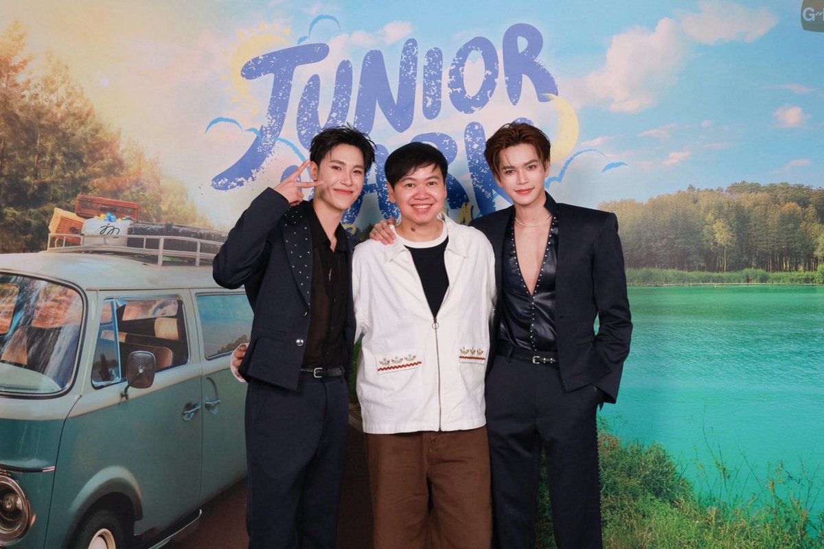 xiseks's tweet photo. ไม่รีบๆ #JuniorMarkConcertD1 https://t.co/XOpMZ5DR2s