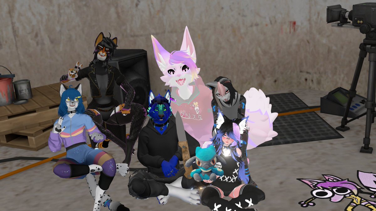 JadneFaux's tweet photo. I love my friends i've made along the way <3 https://t.co/onquov3osg