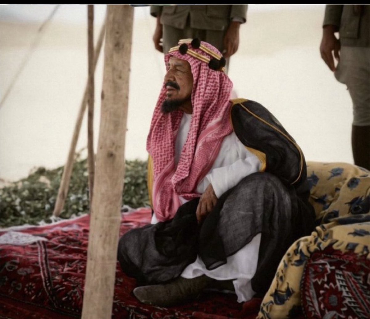 n7070g's tweet photo. طيب الله ثراه موسس هالدوله الله يعزها🇸🇦🤲🏻 https://t.co/x4Jo7svFT1