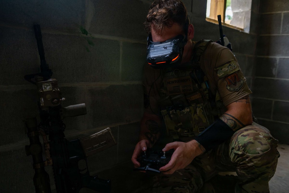 usairforce's tweet photo. See how our Airmen &amp; advanced platforms build combat readiness around the globe. 
 
View this week's photos:
https://t.co/KCHmnNzO2m https://t.co/c8qyHOPOKX