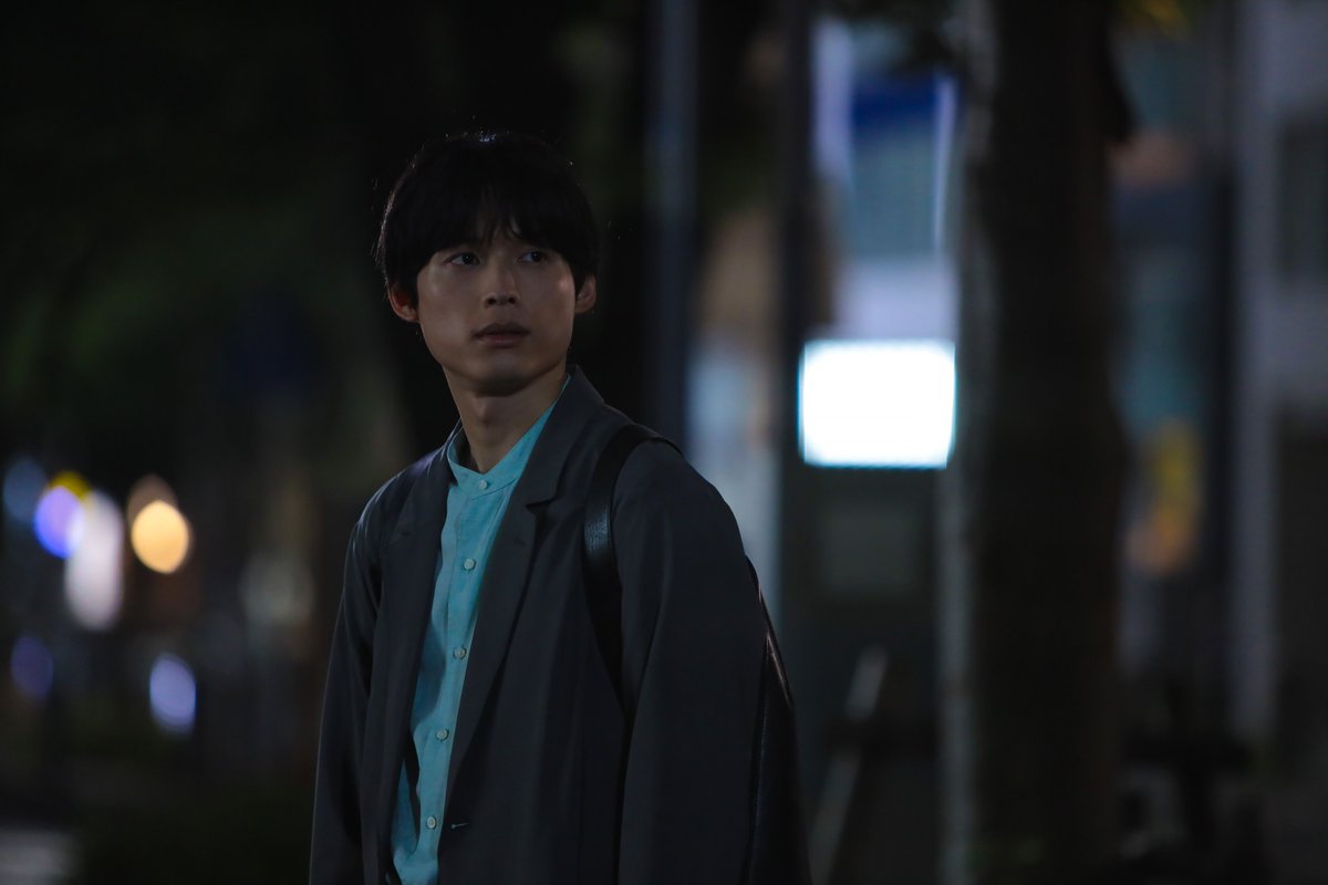 TVGweb's tweet photo. SixTONES・松村北斗主演
「告白－25年目の秘密－」今夜放送📺

麻里子（岡崎紗絵）の継母・
サユリ（水野美紀）に呼び出され
秘密を元に揺すられる爽太（松村）

一方、佐倉（玉山鉄二）は
事件に関する新情報を得て…
そんな中、爽太の恋に進展が💭

https://t.co/SJ3Y1snzgH

#土ドラ告白 https://t.co/M0EUX4T2BL