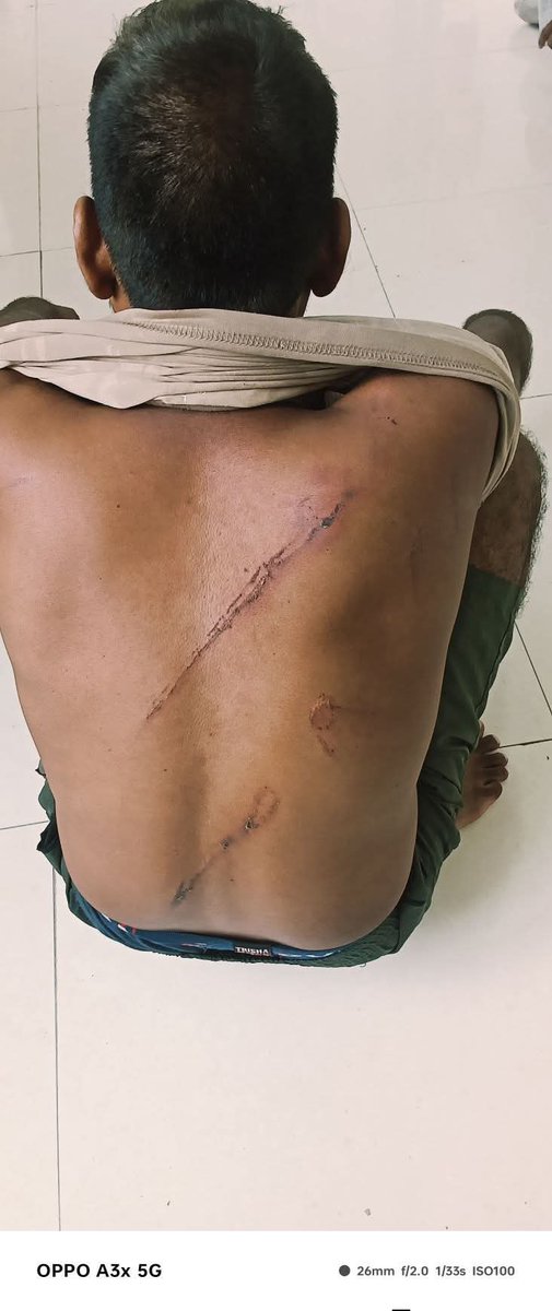 karan9_k's tweet photo. माननीय मुख्यमंत्री @myogiadityanath @myogioffice @dgpup @Uppolice 
विनम्र निवेदन है कि दोषियों के ऊपर कड़ी से कड़ी कार्यवाही होनी चाहिए व इन्हें न्याय मिलना चाहिए दोषियों के अंदर थोड़ा भी डर नहीं विनम्र निवेदन है कि दोषियों के ऊपर कड़ी से कड़ी कार्रवाई हो  इन्हें न्याय मिल https://t.co/D5qtR81be0