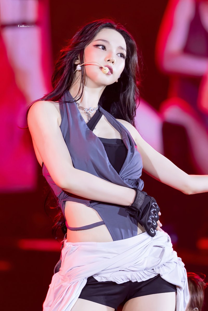 endless_0411's tweet photo. 260807 SYNK : COMPLEaeXITY (3)  
#카리나 #KARINA #에스파 #aespa https://t.co/TYBtOOiBx2