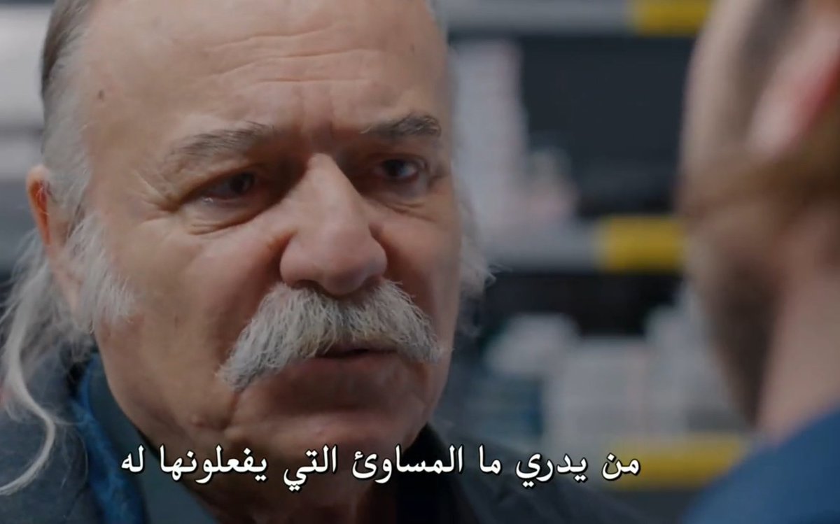 k_xvib's tweet photo. أخذوا منه ابنه كم دقيقة وهيج صار بحاله وهو ميتم طفل وقاهر اهله عليه دهر ومشغله عنده فوگاها
he's such a bitch
#icerde https://t.co/JcuivY7JeD