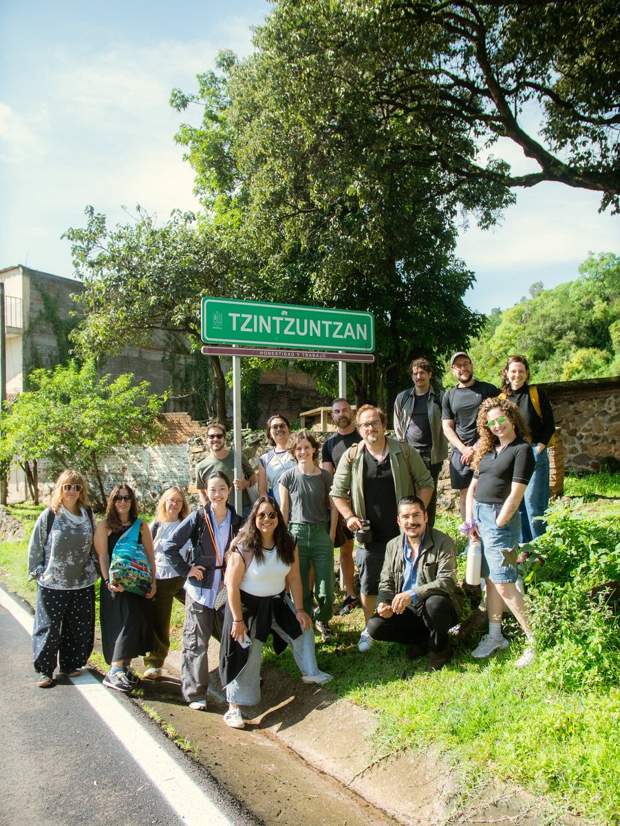Jesuspimentel's tweet photo. @TzintzunMagico recibe a #cineastas internacionales que llegan a desarrollar sus #guiones de #largometraje de #ficción en el #taller de #guion @CineQuaNonLab @ccurieldeicaza @imcine https://t.co/qBgV2tjC9C