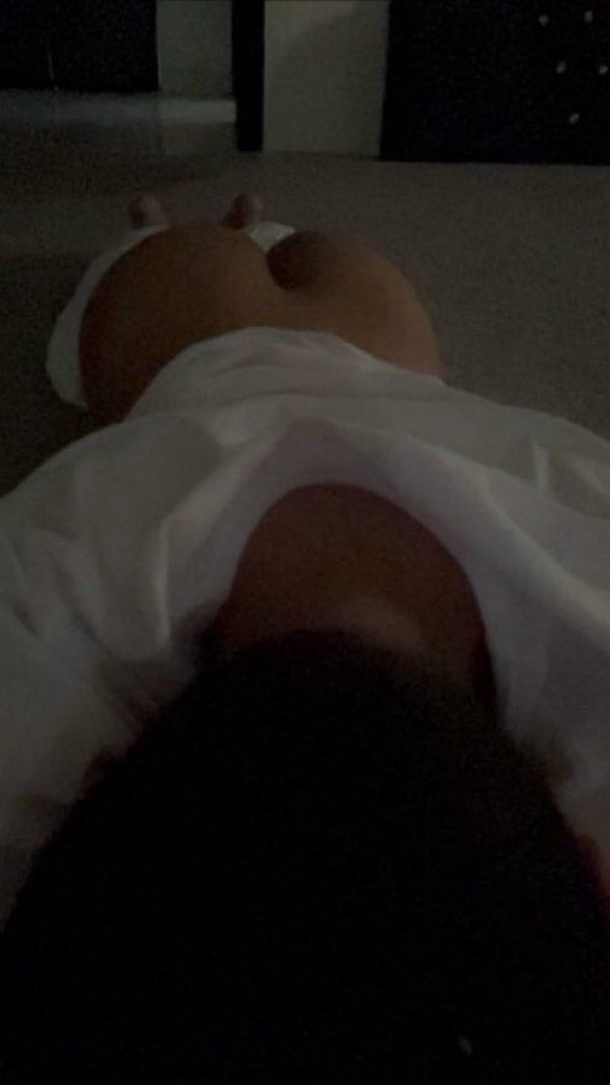 Yp8r8's tweet photo. على بطني المحنة الف 🥲🐕

ابي فحل نححيف فخم زبه كبير وعريض 🍆🇧🇷

جاد تعال بصورك ماتجي بصورك مارد عليك 🚶‍♂️ https://t.co/D8rSjbZRa7