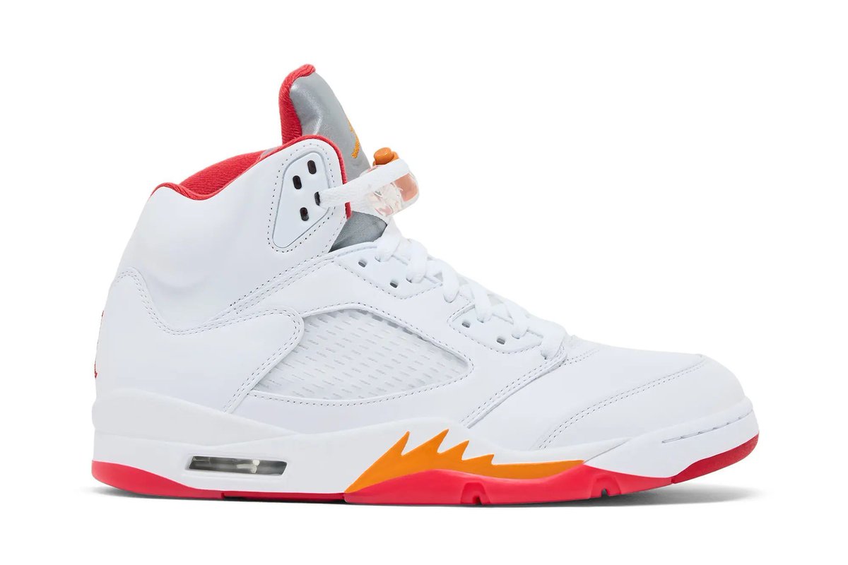 TheSiteSupply's tweet photo. Coming Soon: Women's Air Jordan 5 Retro "Sunset" 🌆

💵 $205
🗓️ September 25th https://t.co/25kHTlIMES