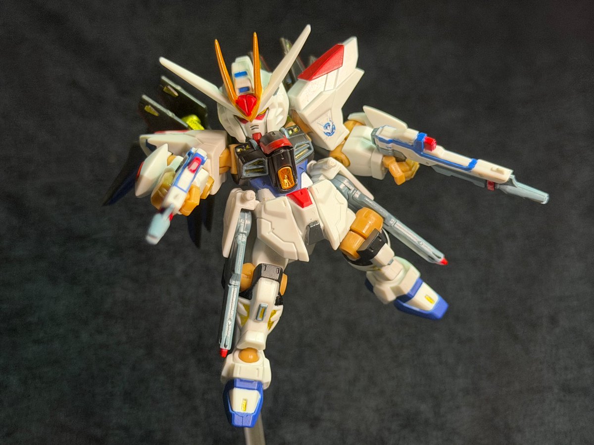 Horun6N's tweet photo. ストライクフリーダムガンダム 弍式

スパロボでマイフリの映像観てストフリ弍式出して筆塗りで部分塗装しました✨

コンパスのデカール付けただけですごく良くなりました☺️
　
#モビルスーツアンサンブル https://t.co/cj5vJi1Dk0