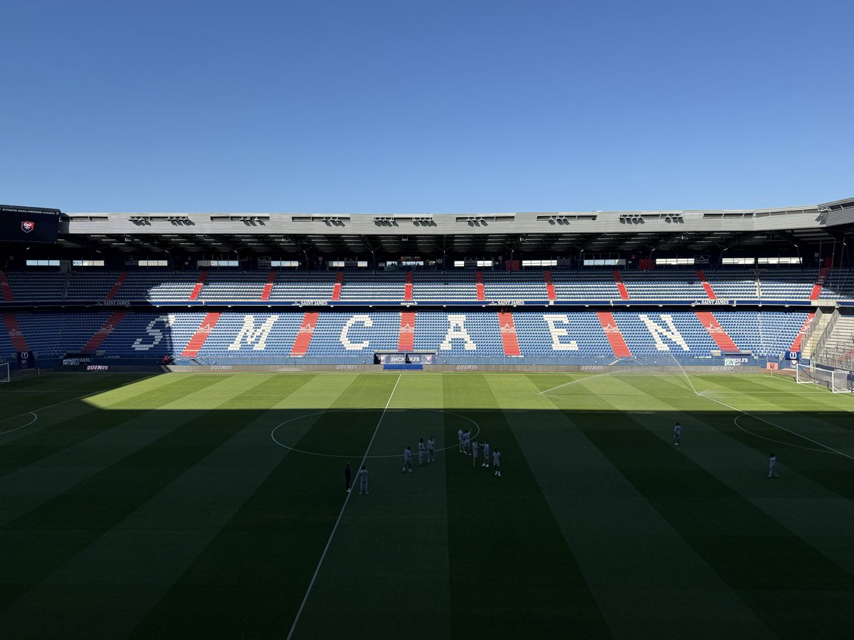 FOOT_NORMAND's tweet photo. Bienvenue au Stade Michel-d’Ornano 👋
Première journée de la nouvelle @ligue3betclic pour le @SMCaen de Gaël Clichy qui joue déjà un premier gros choc 🆚 le @VAFC, lui aussi prétendant à la montée en @Ligue2BKT. Coup d’envoi à 20 H 45.
#SMCVAFC https://t.co/vhhquJmKCb