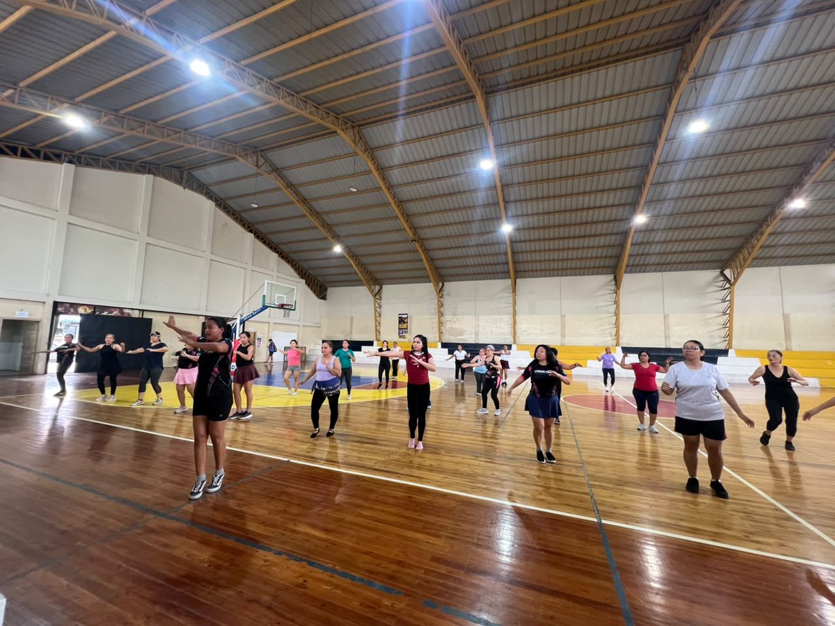 AlcaldiadeDaule's tweet photo. 💃✨ Como parte de la agenda por los 25 años de parroquialización de La Aurora, se realizó el Taller de Danza Árabe en el Polideportivo, una jornada llena de ritmo, alegría y aprendizaje junto a la comunidad.
¡Seguimos celebrando esta fecha especial con actividades para todos! https://t.co/mZAQCg60MG
