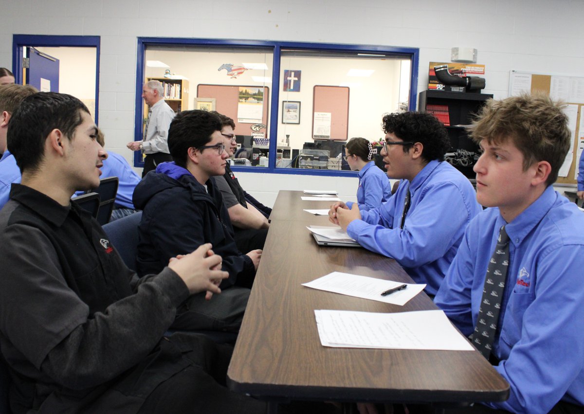 wyotech's tweet photo. Our ASM students got to practice interviews in preparation to the upcoming Career Fair! 💥 

#wyotech #tradeschool #asm #interviews #careerready https://t.co/sqwCc3996R