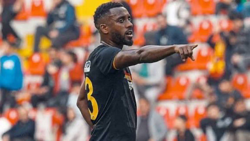 sebnonda's tweet photo. 🚨 EXCL 🔴🔵 #SMCaen |

✍️ Lionel Carole va signer au Stade Malherbe de Caen pour 2 ans + 1 année en option

🔙 L’expérimenté latéral gauche de 35 ans (ex-Nantes, Benfica, Séville FC, Galatasaray, Strasbourg) fait son retour en France après avoir disputé 25 matchs de Süper Lig l’an passé

https://t.co/KLWjuarc4e