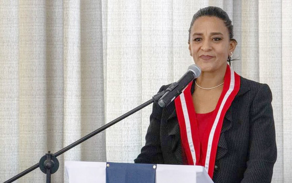 Guisellatc's tweet photo. Saludo a Liliana Velazco, destacada profesora, quien llevará las riendas del GORE Tacna en esta difícil etapa de transición. Le deseo éxitos y que este semestre que resta del mandato regional, sea provechoso para los tacneños. Ese será nuestro mejor legado como autoridades. https://t.co/ISLFNqVvL4