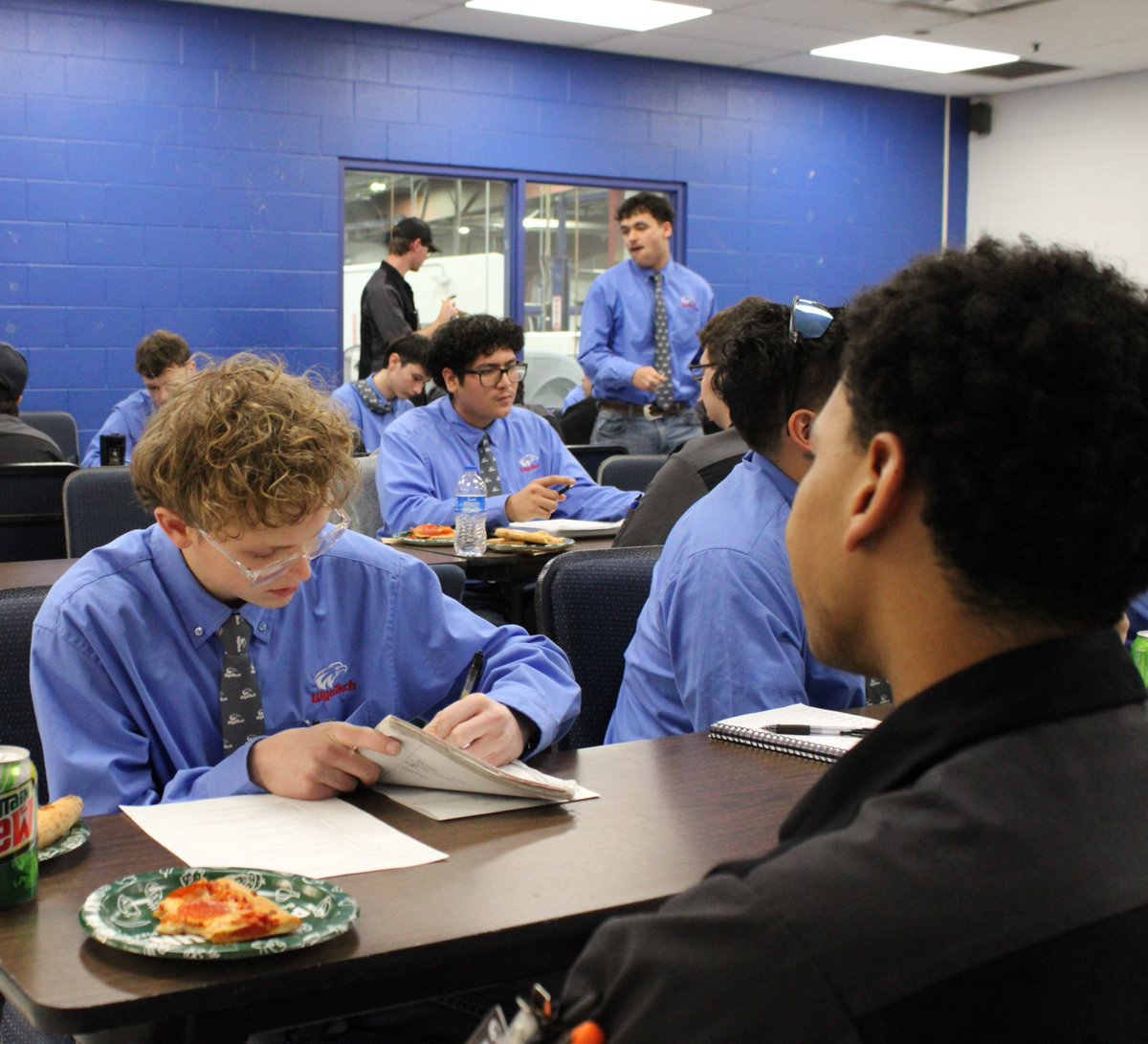 wyotech's tweet photo. Our ASM students got to practice interviews in preparation to the upcoming Career Fair! 💥 

#wyotech #tradeschool #asm #interviews #careerready https://t.co/sqwCc3996R